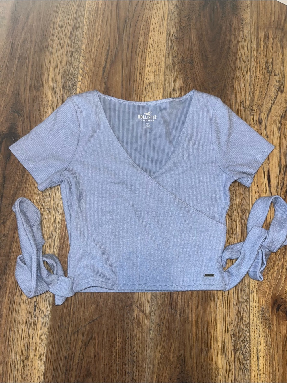 Hollister Crop Top